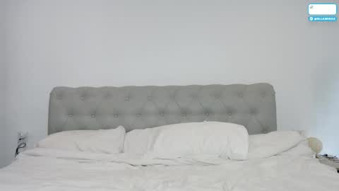 Ella Mira online show from 12, 5, 2026
