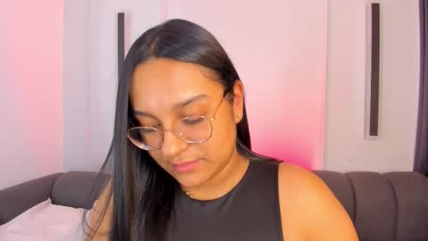 Ella online show from 26, 11, 2025