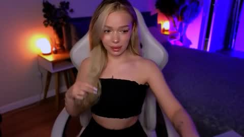 Ella online show from 3, 4, 2026