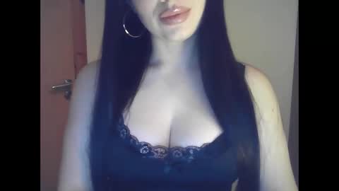 elle010843 online show from 9, 2, 2026