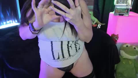 ELLE online show from 29, 11, 2025