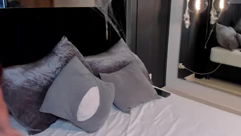 Ellen  online show from 2, 11, 2025