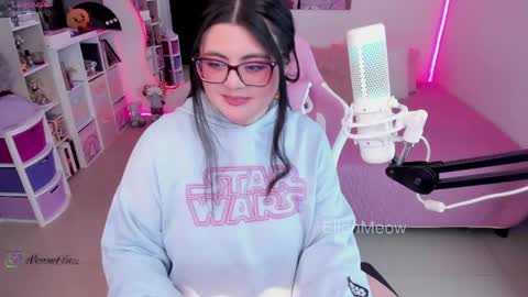 Snapshot of ellen_meow chatting on 9, 6, 2026 Meow in da house . online show from 9, 6, 2026