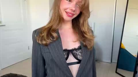 Snapshot of elli_harmon chatting on 17, 9, 2025 Ellie --- Ill see you either on Friday or Saturday and definitely on Sunday online show from 17, 9, 2025