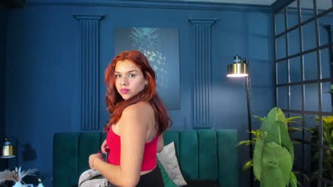 Snapshot of elli_taylor chatting on 3, 1, 2025 Ellie Taylor online show from 3, 1, 2025