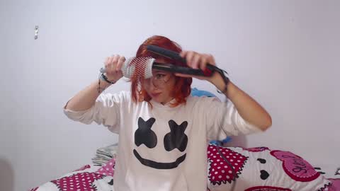 Snapshot of ellie_andy19 chatting on 4, 1, 2025 kev  dani online show from 4, 1, 2025