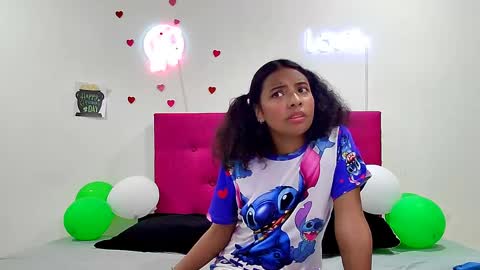 Snapshot of ellie_cute7 chatting on 4, 4, 2026 ellie_cute7 online show from 4, 4, 2026