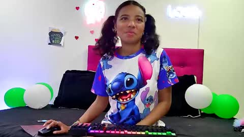 Snapshot of ellie_cute7 chatting on 17, 4, 2026 ellie_cute7 online show from 17, 4, 2026