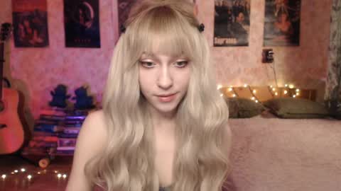 ellie_friendly online show from 20, 1, 2025
