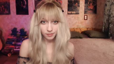 ellie_friendly online show from 12, 2, 2025