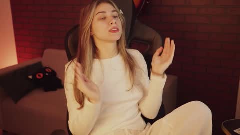 elliecutes online show from 7, 1, 2025