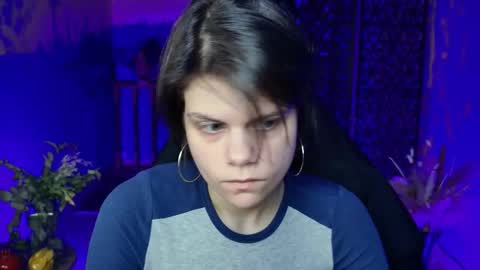 elliemurler online show from 16, 9, 2025