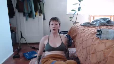 Snapshot of ellierowyn chatting on 28, 2, 2026 Ellie Rowyn online show from 28, 2, 2026