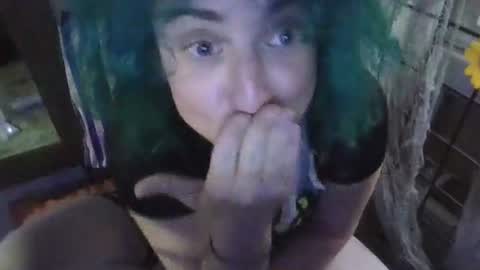 Snapshot of elliohh chatting on 18, 4, 2026 Elliohh online show from 18, 4, 2026