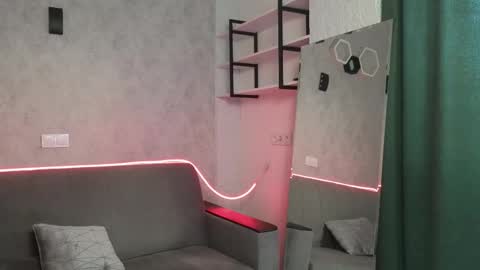 elliot_muscle04 online show from 12, 10, 2025