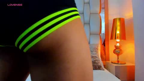 E L L I O T    V E L E Z online show from 24, 2, 2025