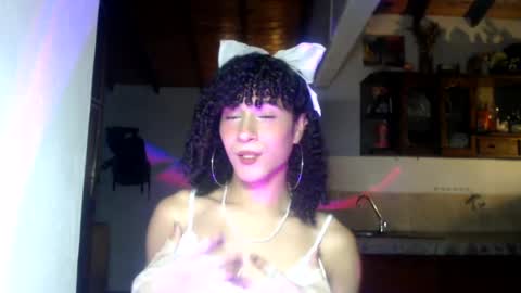 Snapshot of ellis_flowers chatting on 6, 8, 2026 . online show from 6, 8, 2026