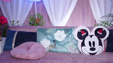 Snapshot of ellismeow chatting on 30, 12, 2024 Ellis online show from 30, 12, 2024