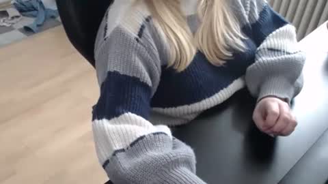 Elly online show from 27, 9, 2025