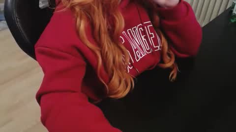 Elly online show from 4, 11, 2025