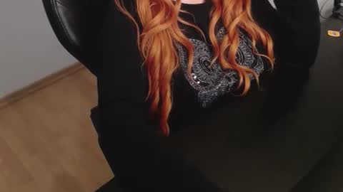 Elly online show from 14, 12, 2025