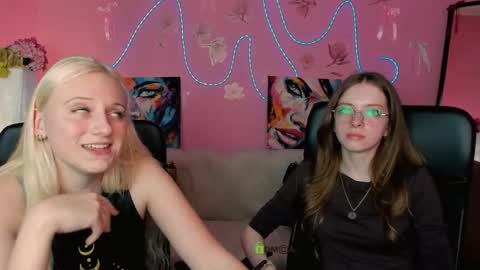 Snapshot of elly_wave chatting on 5, 6, 2026 Elly online show from 5, 6, 2026