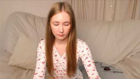 Elly online show from 14, 10, 2025