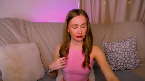 Snapshot of ellycolins_ chatting on 17, 3, 2026 Elly online show from 17, 3, 2026