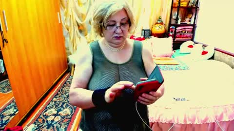 ellyhot53 online show from 20, 7, 2026