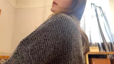 Snapshot of ellyspoerer chatting on 14, 5, 2026 Sonya online show from 14, 5, 2026