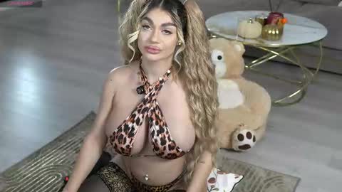 Snapshot of ellyxxxelly chatting on 17, 10, 2025 Elly online show from 17, 10, 2025