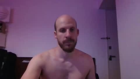 Mati Restrepo online show from 1, 1, 2025