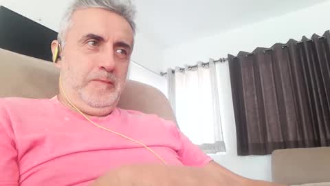 Snapshot of elmejorfvb2 chatting on 16, 2, 2025 fer online show from 16, 2, 2025