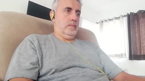 Snapshot of elmejorfvb2 chatting on 18, 9, 2025 fer online show from 18, 9, 2025