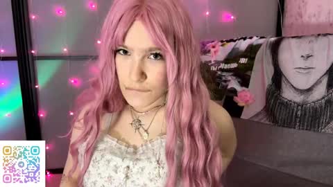 Snapshot of elnoravanord chatting on 8, 5, 2026 Pink online show from 8, 5, 2026