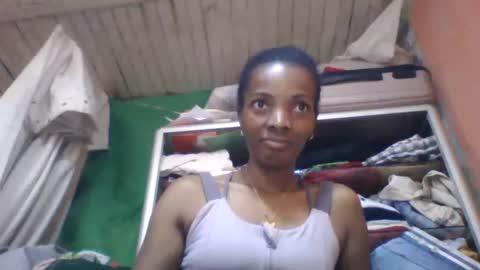 elodynarcisse online show from 15, 12, 2025