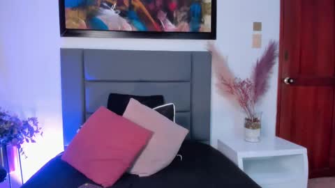 EloiseQuinn online show from 3, 3, 2025