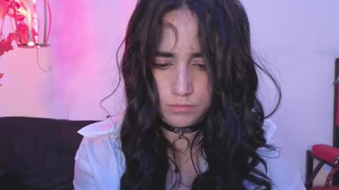 elowen_halley1 online show from 20, 12, 2025