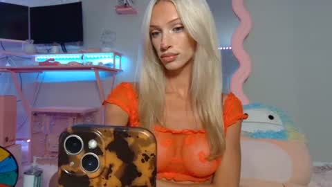 Snapshot of elsa_may chatting on 27, 7, 2026 elsa_may online show from 27, 7, 2026