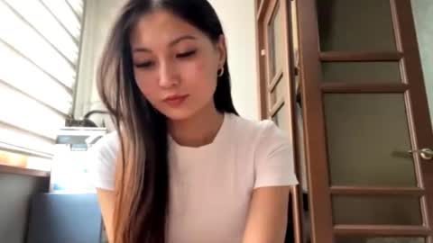 Snapshot of elsedesmond chatting on 1, 6, 2026 Mia online show from 1, 6, 2026