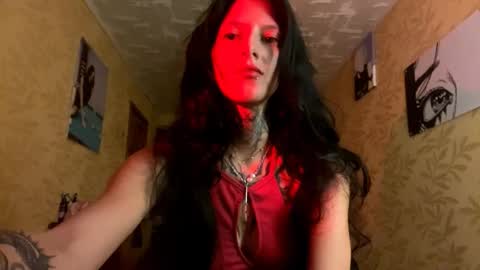 Evelyn online show from 17, 9, 2025