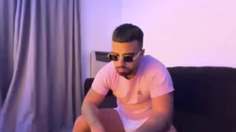 Snapshot of elturrodelsexo chatting on 8, 9, 2025 elturrodelsexo online show from 8, 9, 2025