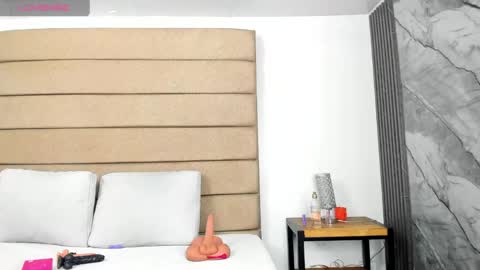 ely brown online show from 22, 4, 2026