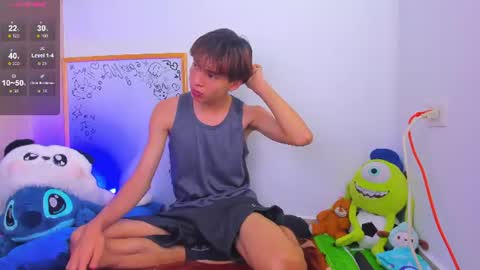 Snapshot of ely_king chatting on 28, 6, 2026 E L Y K I N G online show from 28, 6, 2026