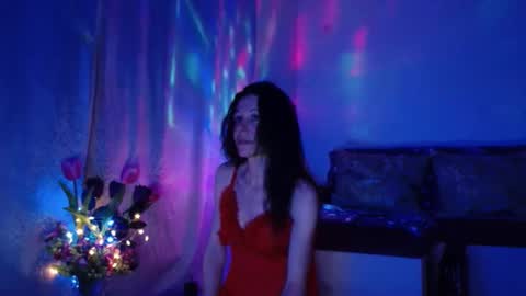 Elisa online show from 14, 2, 2025