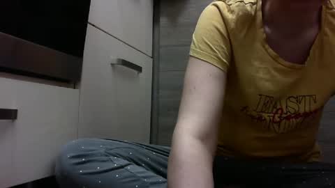 Snapshot of elyseblue chatting on 8, 2, 2025 elyseblue online show from 8, 2, 2025