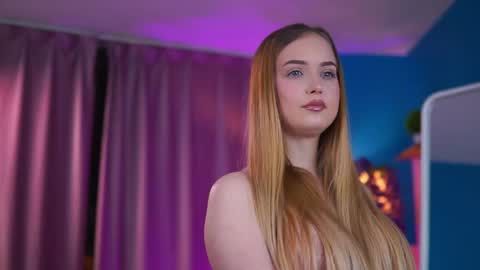 Elyssa online show from 10, 4, 2026