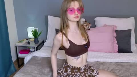 Snapshot of elza_hofffman chatting on 15, 4, 2026 Chloyka online show from 15, 4, 2026