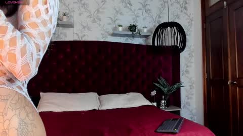 Ema  online show from 8, 9, 2025