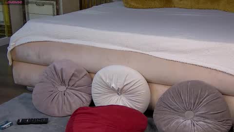 emawil online show from 14, 9, 2025